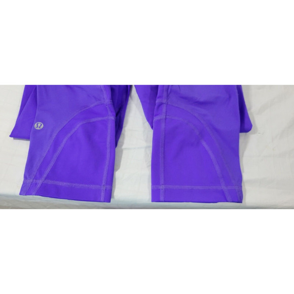 Lululemon Inspire Crop II Womens Sz 6 Power Purple Twiggy Print Luxtreme Legging - Picture 4 of 7